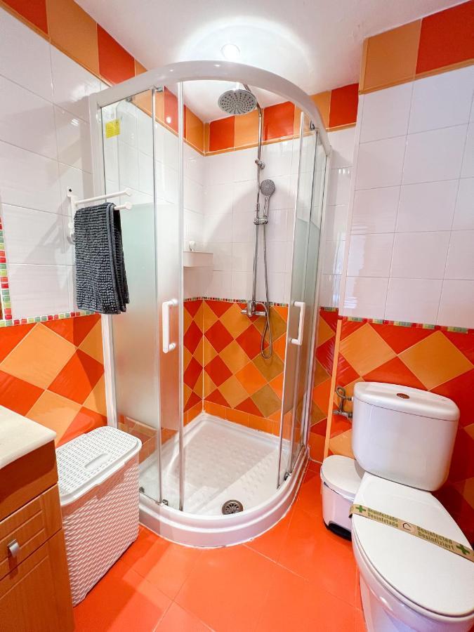 Spacious Apartment In The Center Of Τορρεμολίνος Εξωτερικό φωτογραφία
